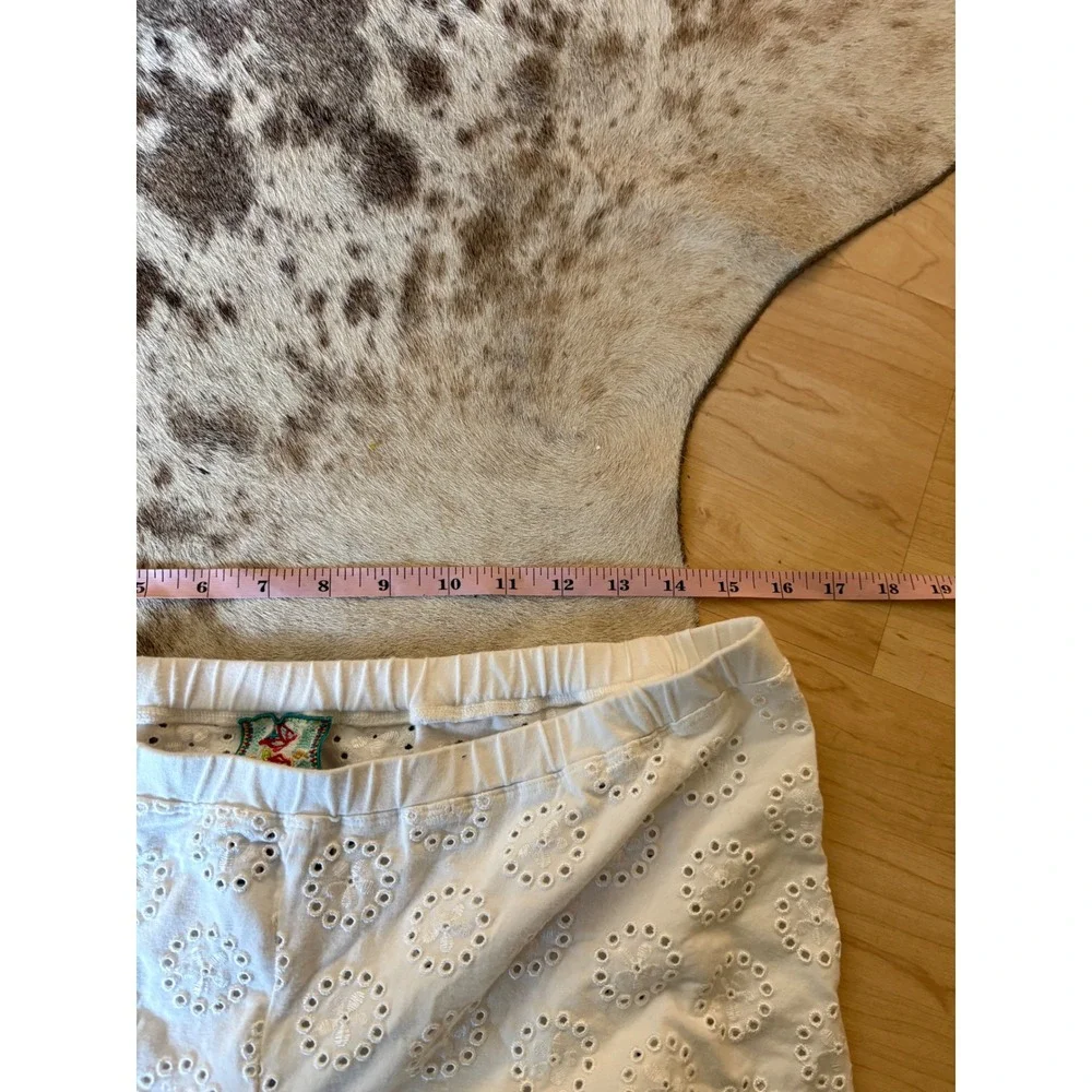 JOHNNY WAS White Eyelet Ayla Pants‎ Size Large Resort Wear
